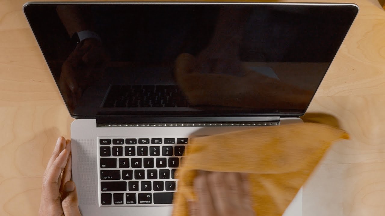 How To Clean MacBook (Camera & Full Cleaning at Home) 9